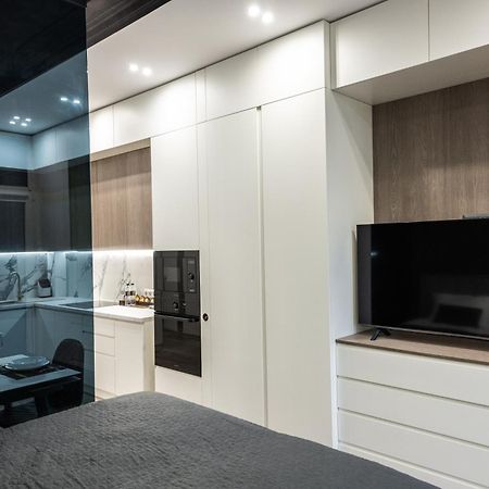Luxury Apartments Smart House 乌日霍罗德 外观 照片