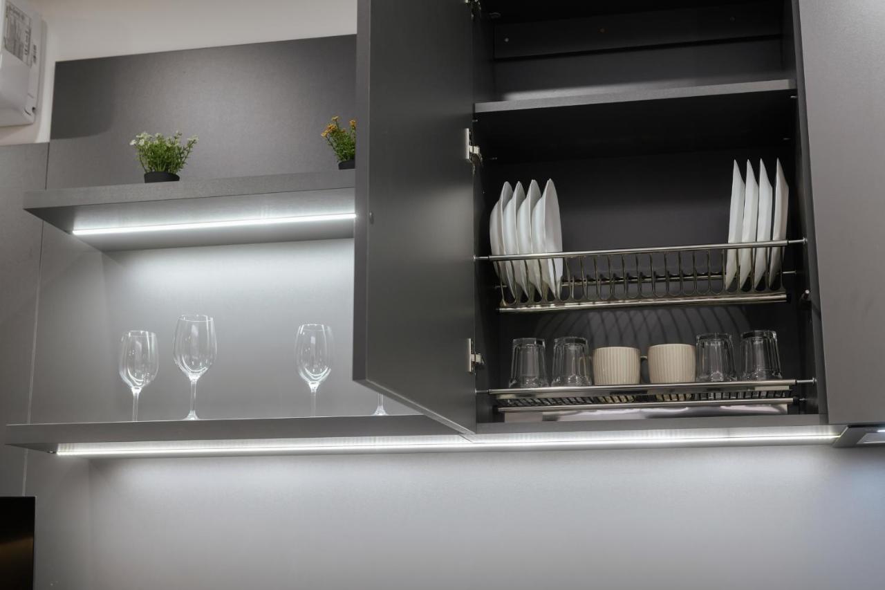 Luxury Apartments Smart House 乌日霍罗德 外观 照片