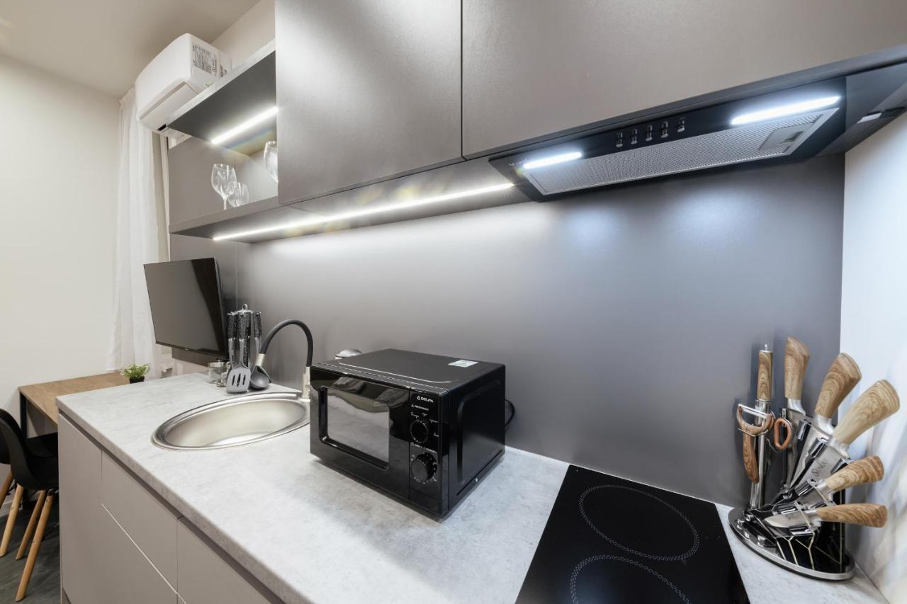 Luxury Apartments Smart House 乌日霍罗德 外观 照片