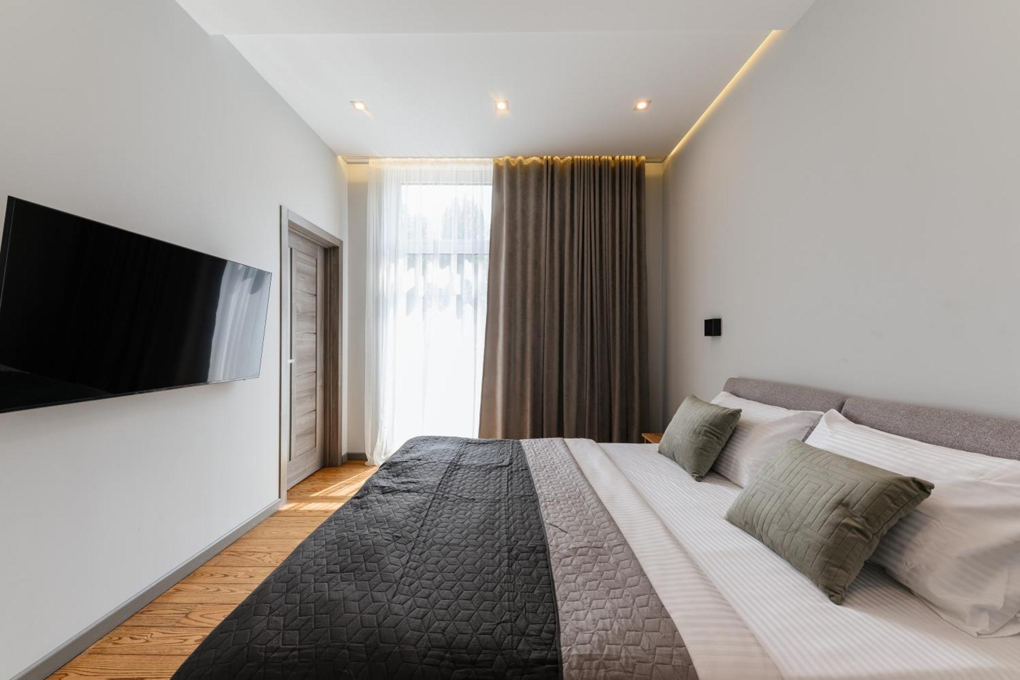 Luxury Apartments Smart House 乌日霍罗德 外观 照片