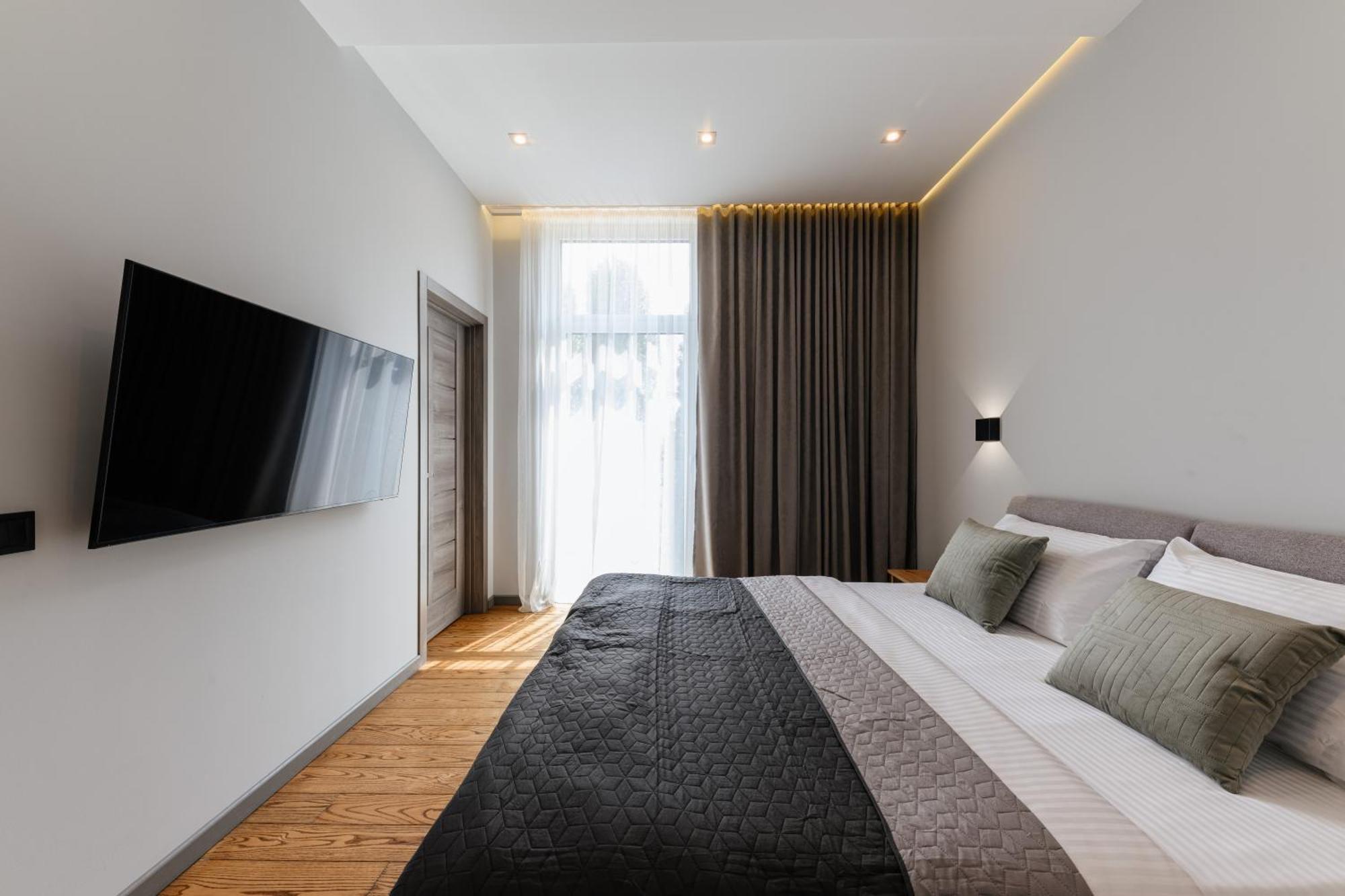 Luxury Apartments Smart House 乌日霍罗德 外观 照片